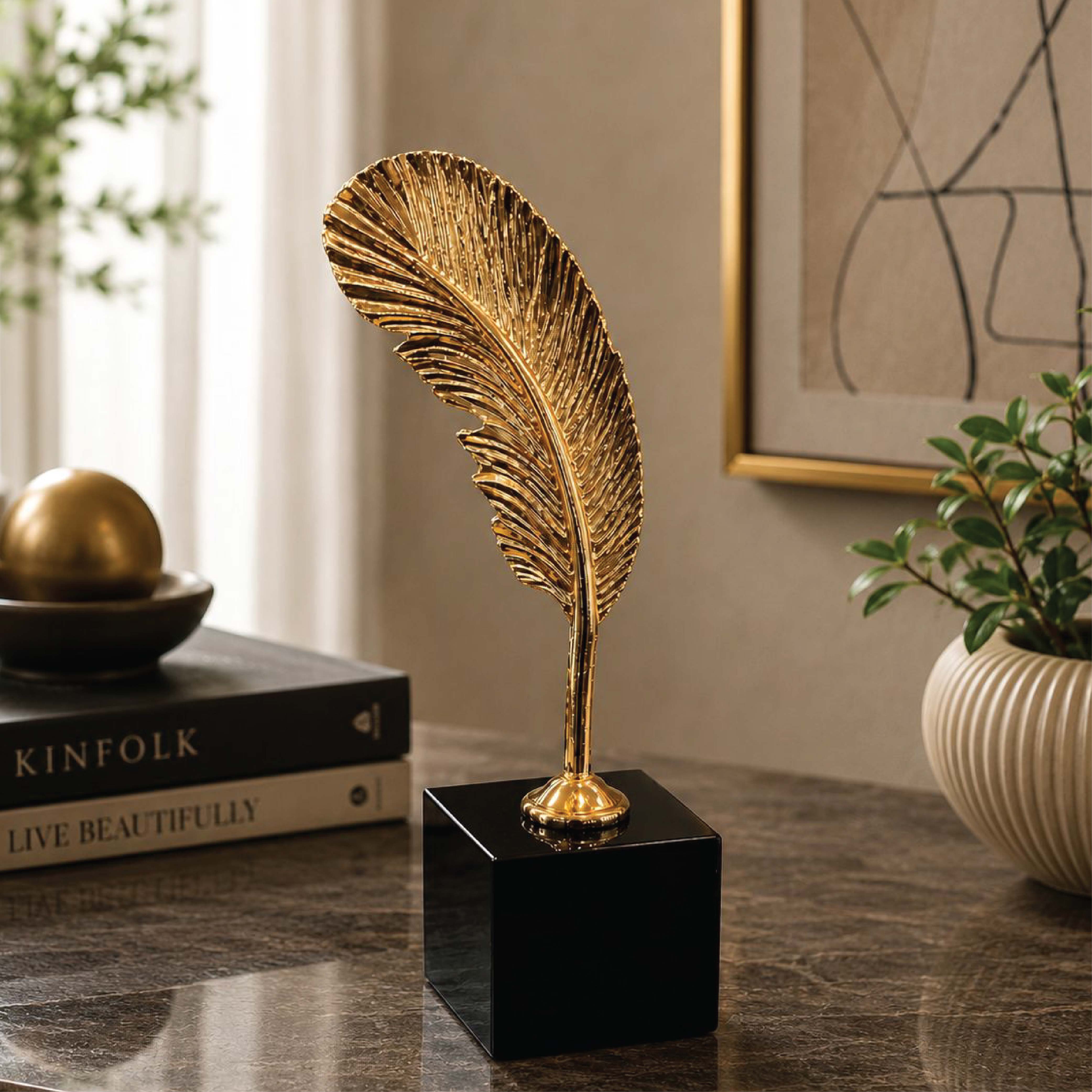 Timeless Leaf Decor